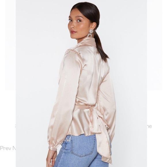 Nude/champagne Satin top, size 6 - Picture 4 of 11